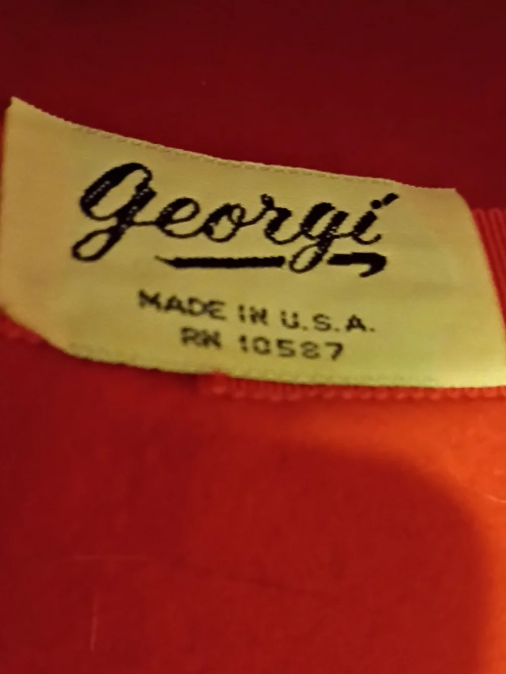 Jeorgi New Red Women's Felt Fedora Hat with Chain Accent